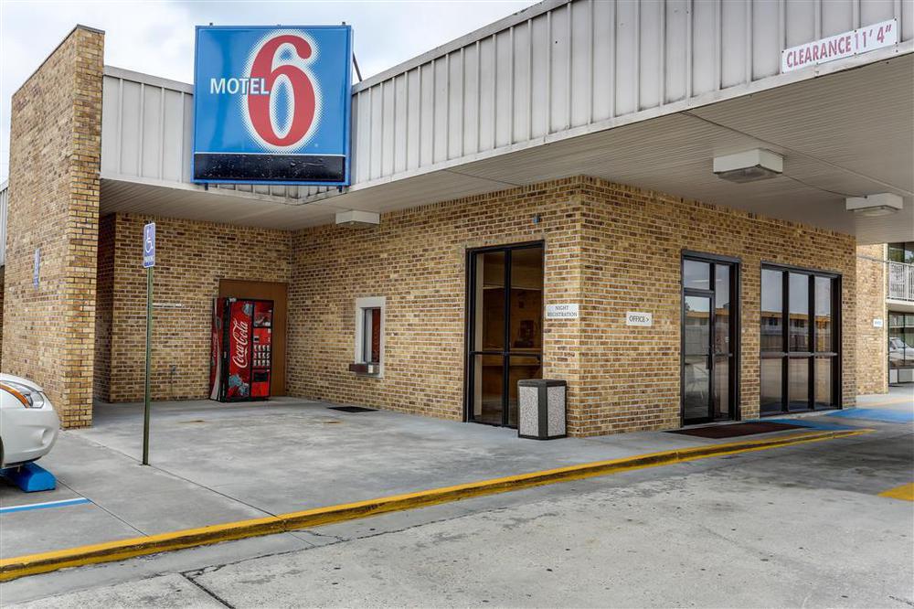 Motel 6-North Palm Springs, Ca - North Екстер'єр фото