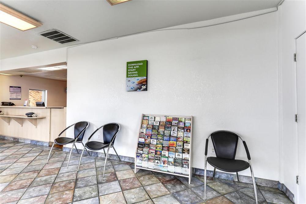 Motel 6-North Palm Springs, Ca - North Інтер'єр фото