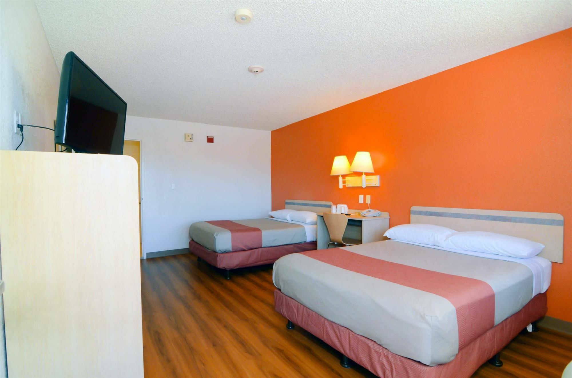 Motel 6-North Palm Springs, Ca - North Екстер'єр фото