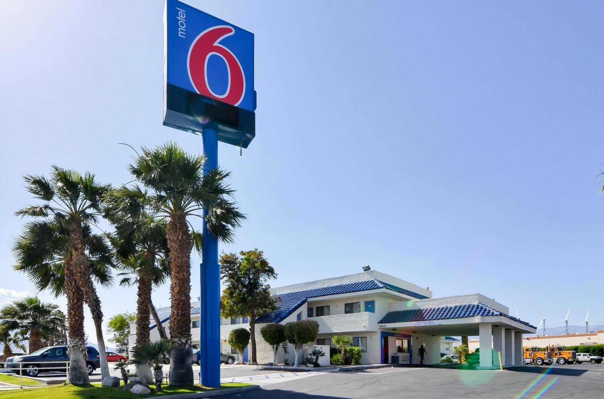 Motel 6-North Palm Springs, Ca - North Екстер'єр фото